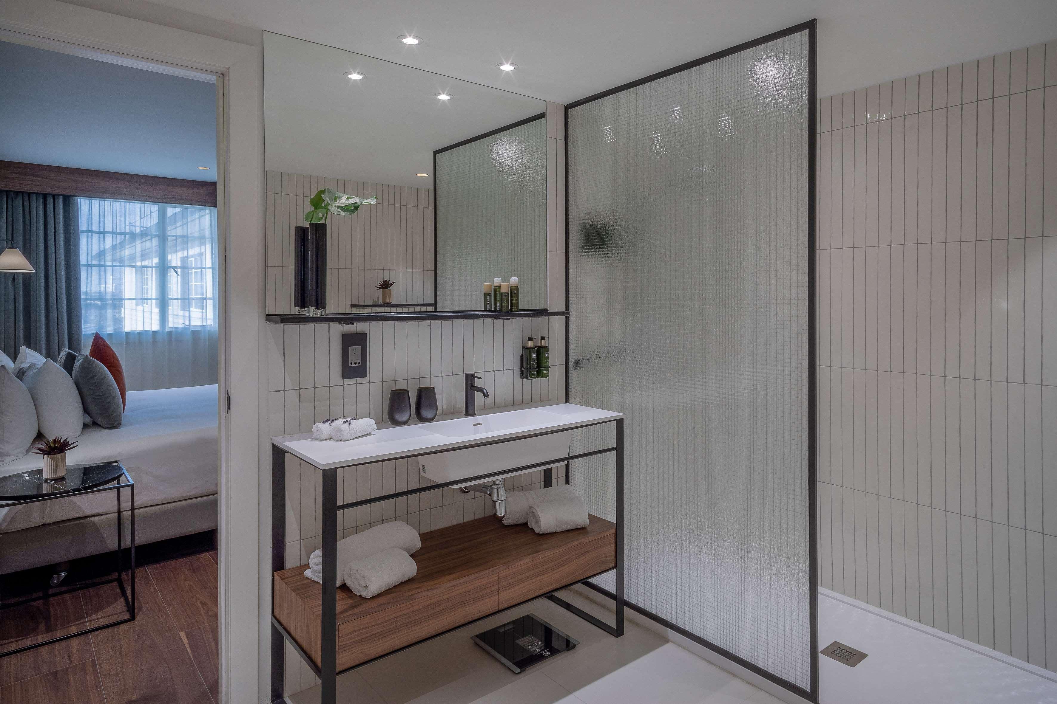Melia White House Hotel